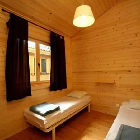 Chalet Zecamping 3 étoiles Animaux Acceptés Piscine Et Aire De Jeux *