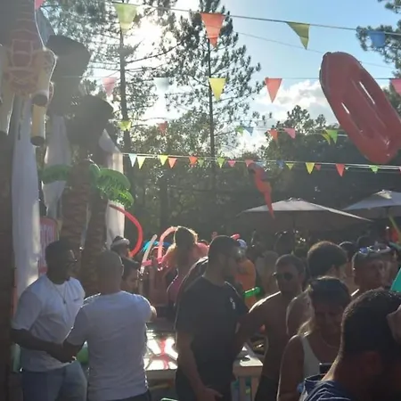 Campsite - Piscine - Ef0aae *